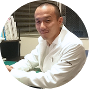 山下悠毅院長